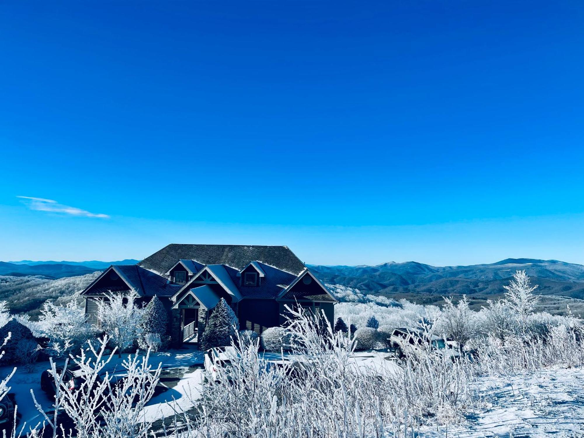 Bucket List Views Sugar Mountain Private Condo - 2Bed, 2Bath, Sleeps 6, Panoramic Views Of Mountains From Large Deck, Short Drive To Shopping, Restaurants, Cafes & Banner Elk Town 외부 사진