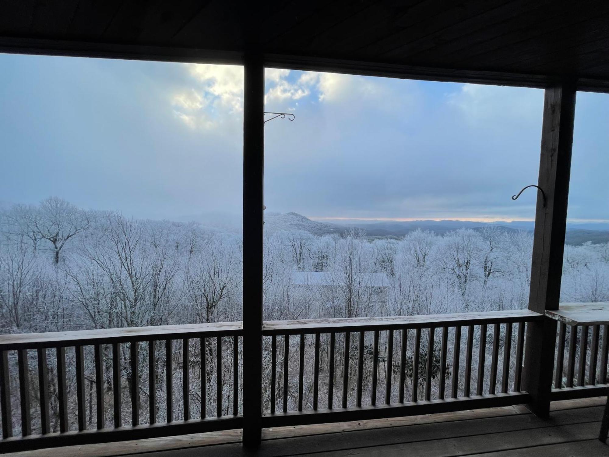 Bucket List Views Sugar Mountain Private Condo - 2Bed, 2Bath, Sleeps 6, Panoramic Views Of Mountains From Large Deck, Short Drive To Shopping, Restaurants, Cafes & Banner Elk Town 외부 사진