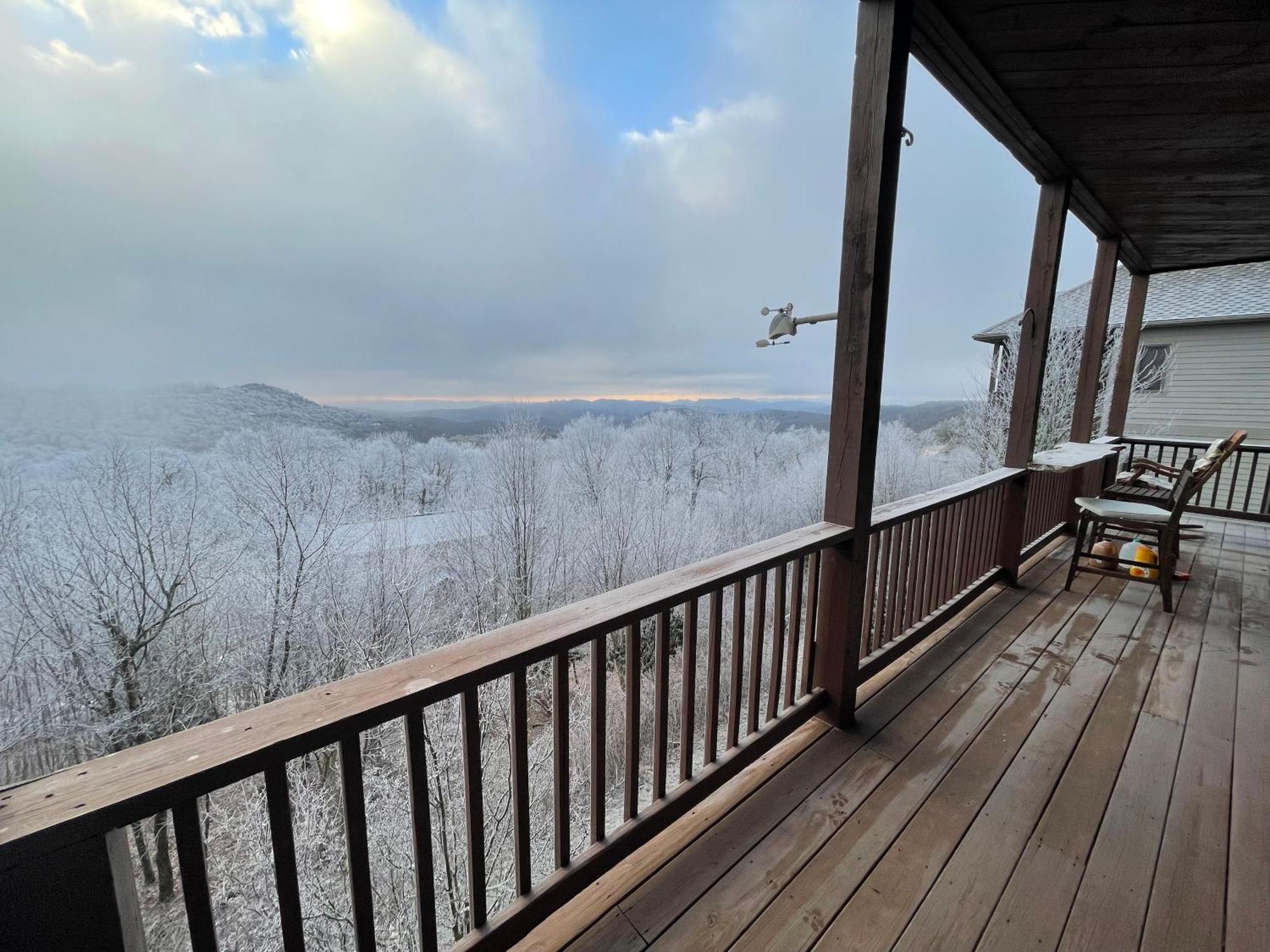 Bucket List Views Sugar Mountain Private Condo - 2Bed, 2Bath, Sleeps 6, Panoramic Views Of Mountains From Large Deck, Short Drive To Shopping, Restaurants, Cafes & Banner Elk Town 외부 사진